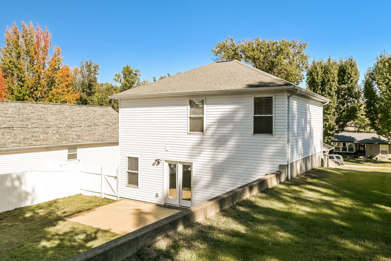 2,130/Mo, 1109 Virginia Ave Crystal City, MO 63019 Rear View