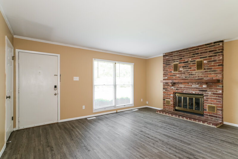 2,680/Mo, 174 Birchleaf Dr Saint Peters, MO 63376 Living Room View 2