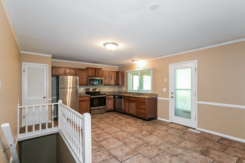 2,680/Mo, 174 Birchleaf Dr Saint Peters, MO 63376 Kitchen View
