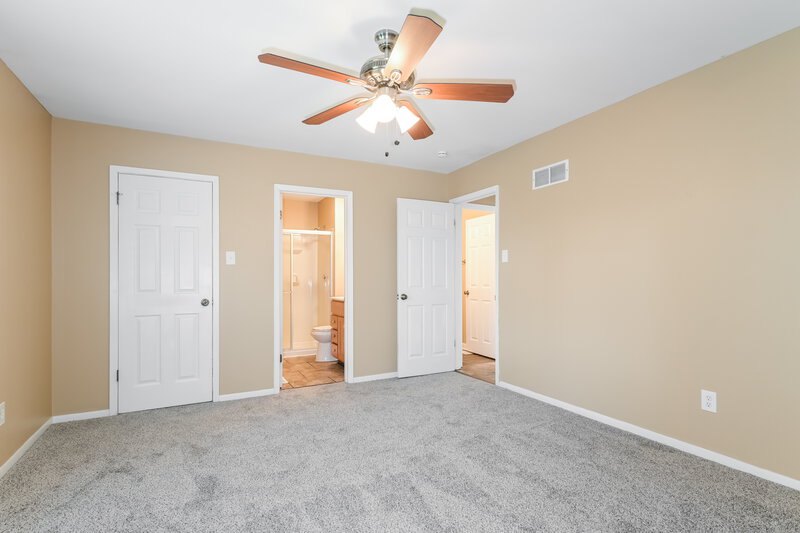 2,680/Mo, 174 Birchleaf Dr Saint Peters, MO 63376 Main Bedroom View