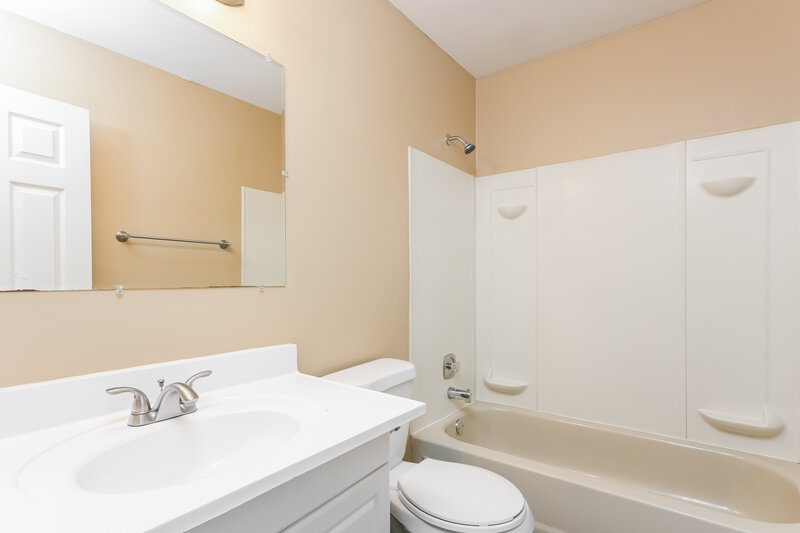 2,680/Mo, 174 Birchleaf Dr Saint Peters, MO 63376 Bathroom View