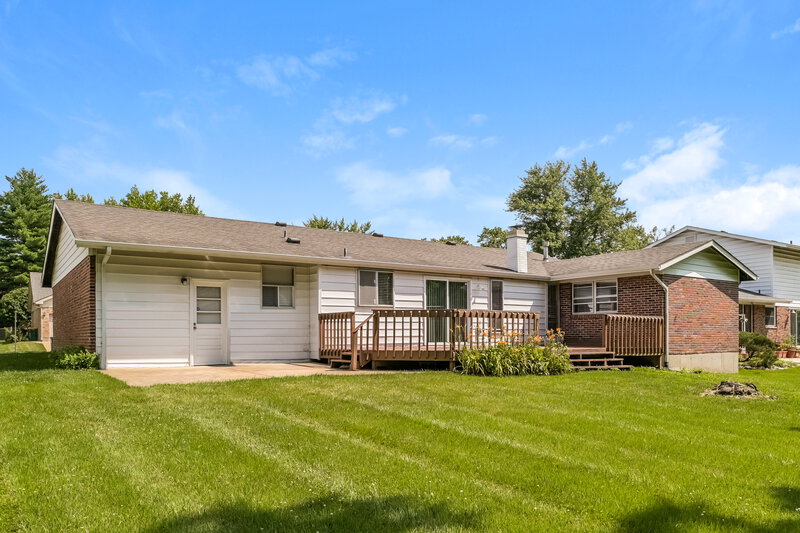 2,920/Mo, 3825 Arbre Ln Florissant, MO 63034 Rear View