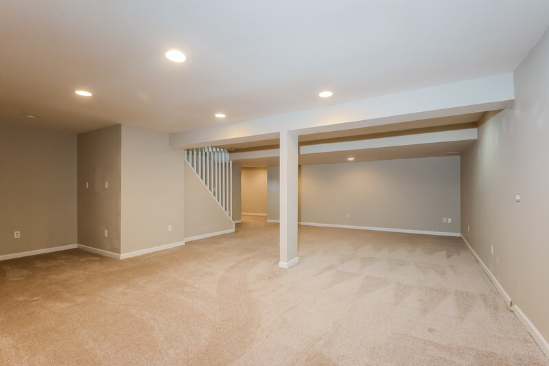 2,130/Mo, 2232 Central Parkway Dr Florissant, MO 63031 Basement View 2