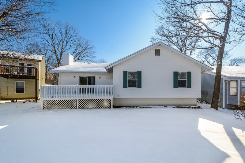 2,130/Mo, 2232 Central Parkway Dr Florissant, MO 63031 Rear View 3