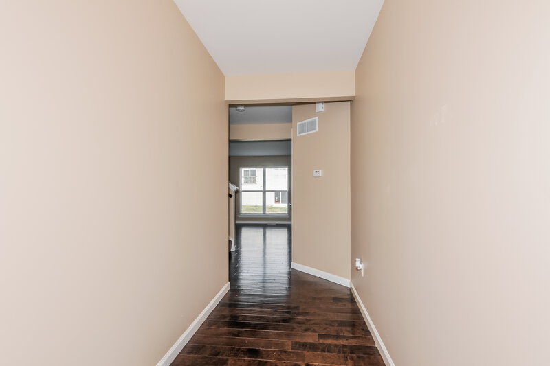 1,860/Mo, 209 Cimarron Ridge Crossing Wentzville, MO 63385 Hallway View