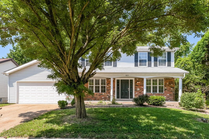 2,420/Mo, 3827 Salvation Rd Florissant, MO 63034 External View
