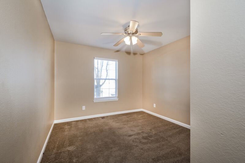 2,500/Mo, 1721 Waters Edge Way Pevely, MO 63070 Bedroom View 3