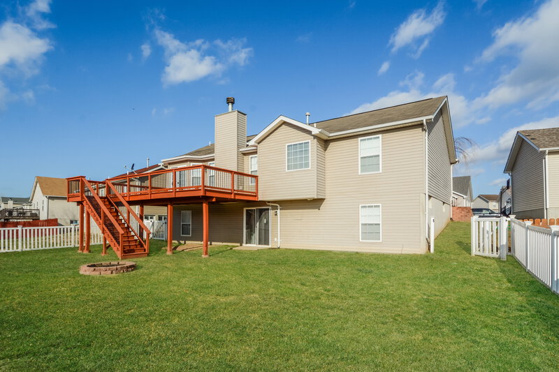 2,500/Mo, 1721 Waters Edge Way Pevely, MO 63070 Rear View