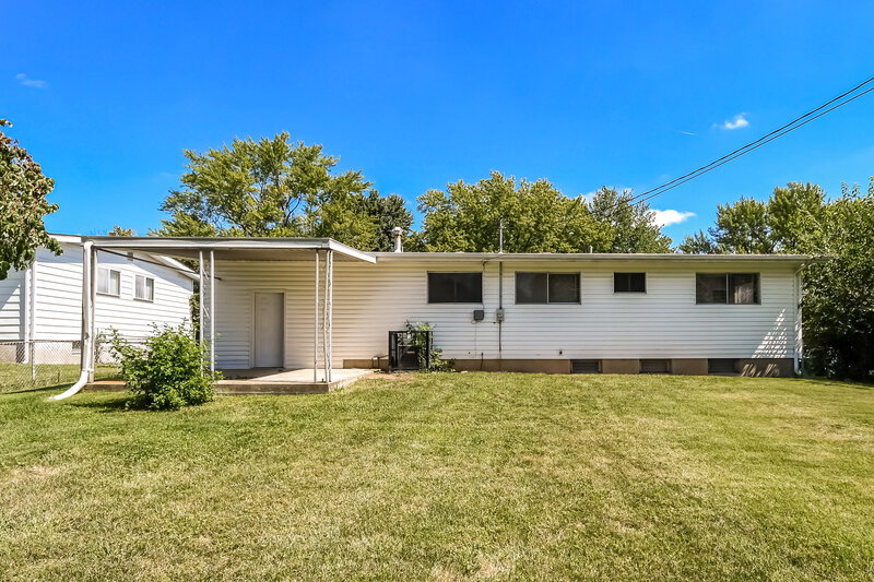 2,080/Mo, 2310 Flamingo Dr Florissant, MO 63031 Rear View
