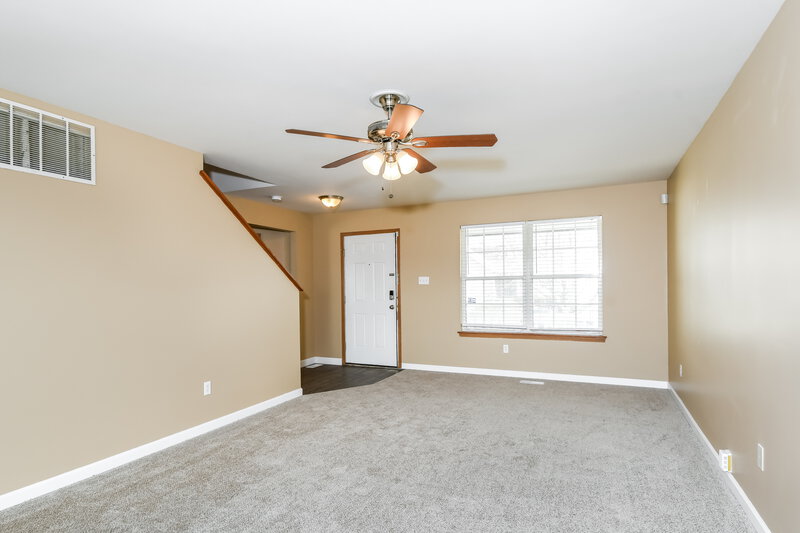 1,880/Mo, 235 Behlmann Meadows Way Florissant, MO 63034 Living Room View 2