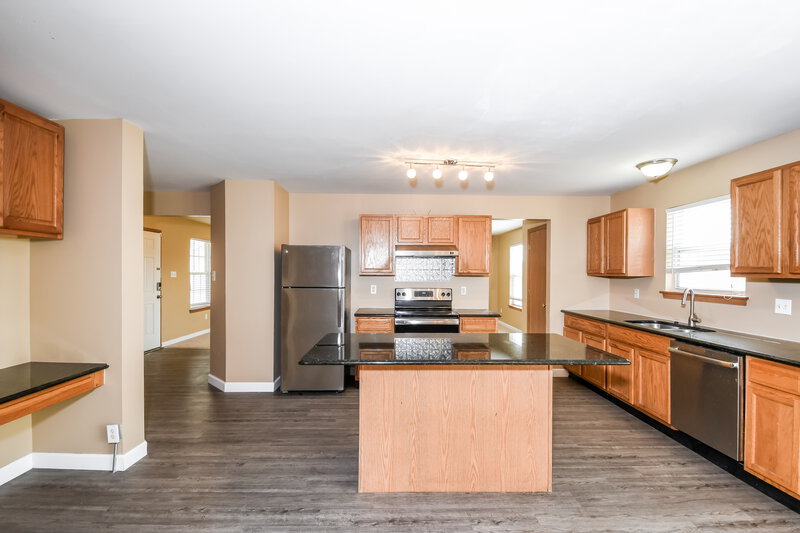 1,880/Mo, 235 Behlmann Meadows Way Florissant, MO 63034 Kitchen View 2