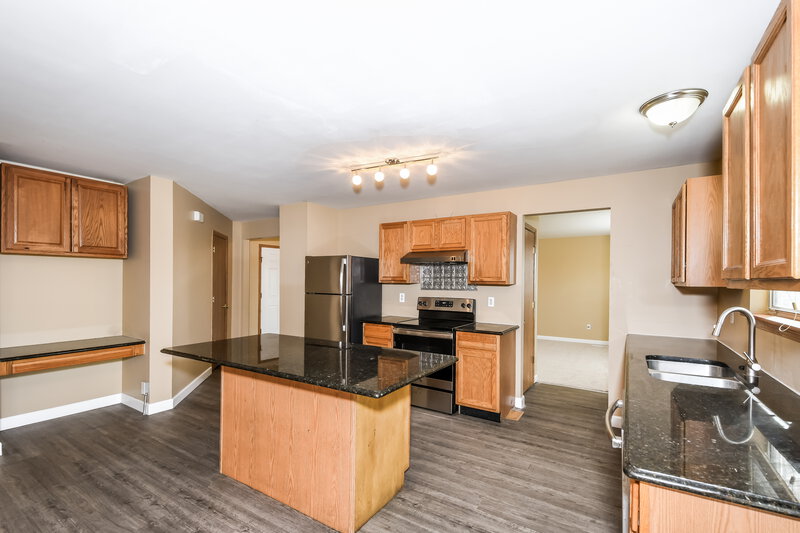 1,880/Mo, 235 Behlmann Meadows Way Florissant, MO 63034 Kitchen View 3