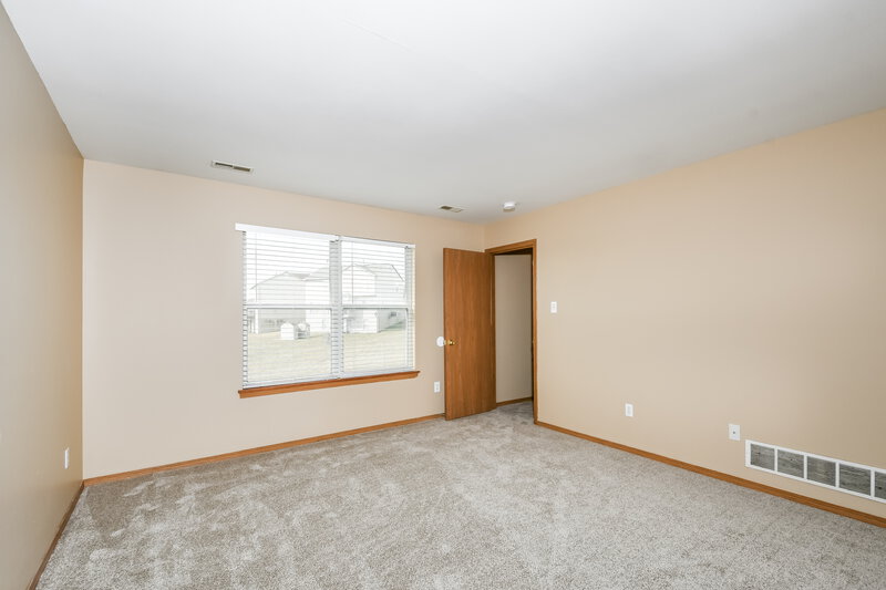 1,880/Mo, 235 Behlmann Meadows Way Florissant, MO 63034 Main Bedroom View