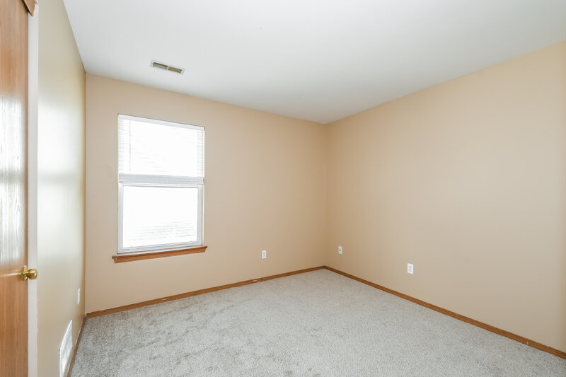 1,880/Mo, 235 Behlmann Meadows Way Florissant, MO 63034 Bedroom View