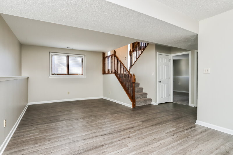 1,887/Mo, 1253 Advance Dr Florissant, MO 63031 Misc View 10