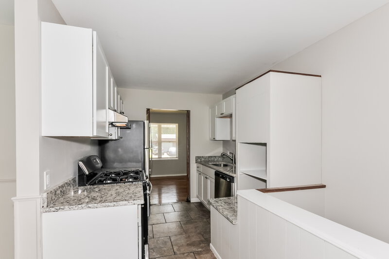 1,385/Mo, 11611 Criterion Ave St. Louis, MO 63138 Kitchen View 2