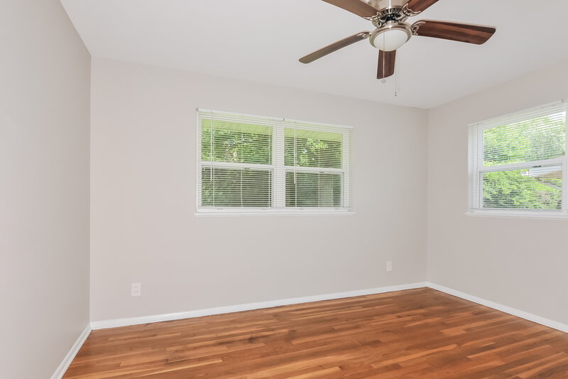 1,385/Mo, 11611 Criterion Ave St. Louis, MO 63138 Main Bedroom View 2