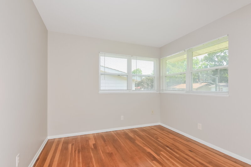 1,385/Mo, 11611 Criterion Ave St. Louis, MO 63138 Bedroom View