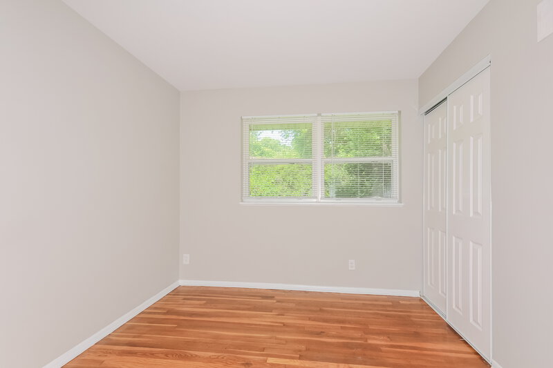 1,385/Mo, 11611 Criterion Ave St. Louis, MO 63138 Bedroom View 3