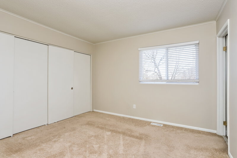 2,170/Mo, 1865 Battlefield Dr Florissant, MO 63031 Main Bedroom View