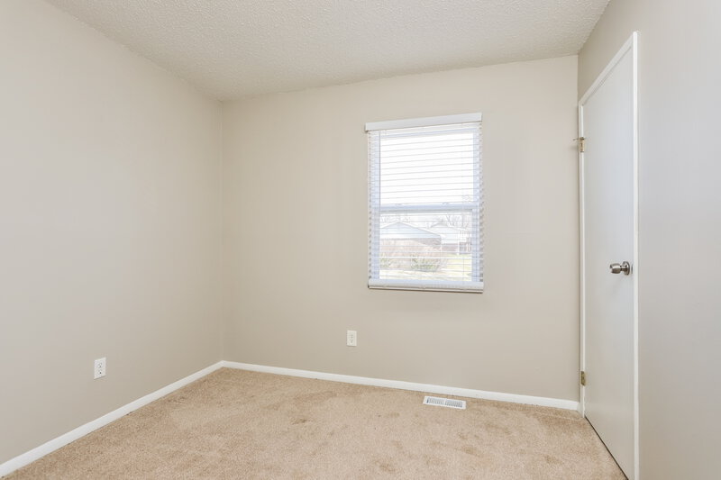 2,170/Mo, 1865 Battlefield Dr Florissant, MO 63031 Bedroom View 2
