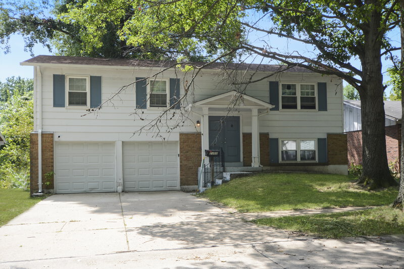 1,785/Mo, 2352 Kingsford Dr Florissant, MO 63031 External View