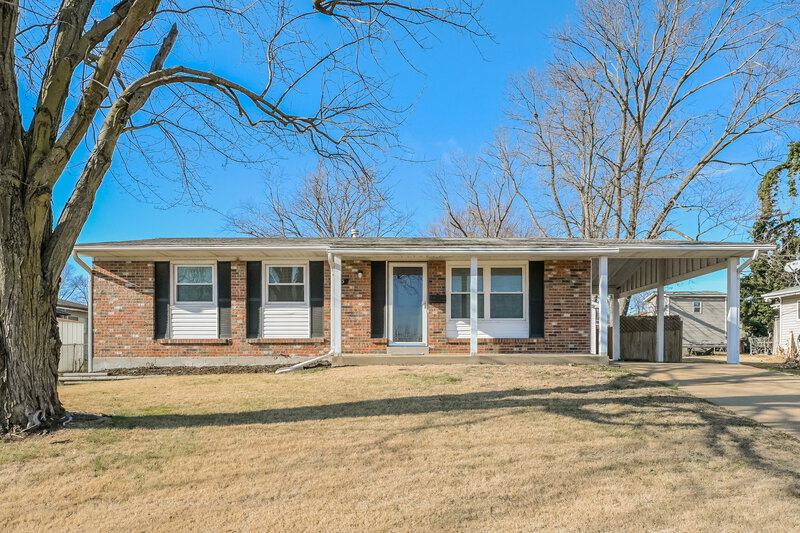 1,700/Mo, 1135 Randell Ct Florissant, MO 63031 External View