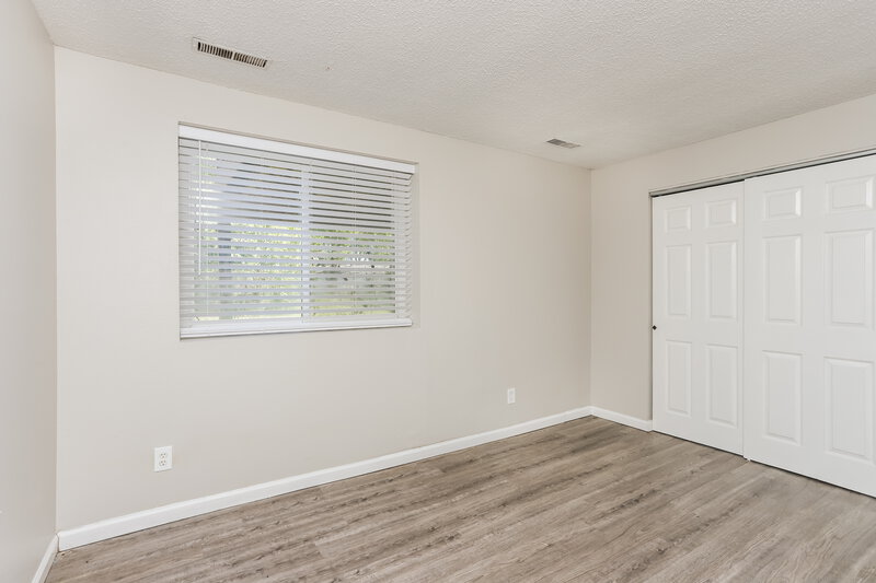 1,890/Mo, 1690 Woodman Dr Florissant, MO 63031 Misc View 8