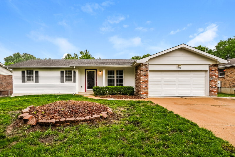 2,185/Mo, 5834 Mayberry Dr Imperial, MO 63052 External View