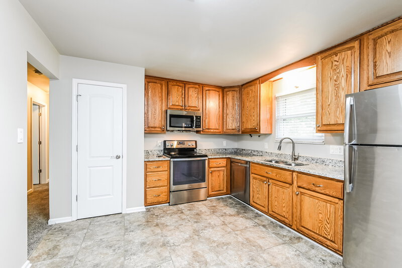 2,185/Mo, 5834 Mayberry Dr Imperial, MO 63052 Misc View 4