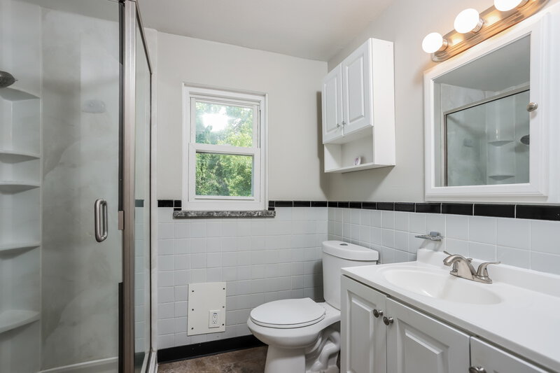 1,590/Mo, 3534 Connor Ave St. Louis, MO 63121 Powder Room View