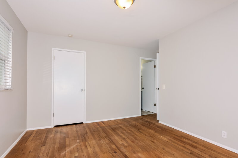 2,405/Mo, 13 Cricket Ct Florissant, MO 63033 Bedroom View