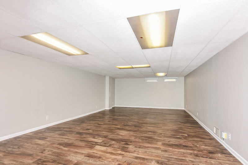 2,405/Mo, 13 Cricket Ct Florissant, MO 63033 Basement View