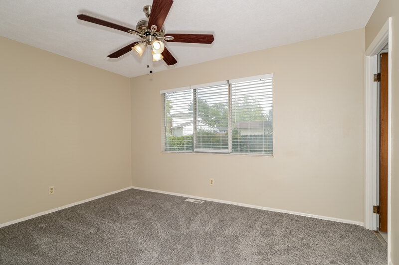 1,880/Mo, 2250 Briarcrest Dr Florissant, MO 63033 Main Bedroom View