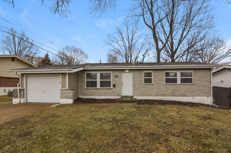 1,530/Mo, 11162 Prentice Dr St. Louis, MO 63136 External View