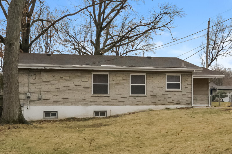 1,530/Mo, 11162 Prentice Dr St. Louis, MO 63136 Rear View 2