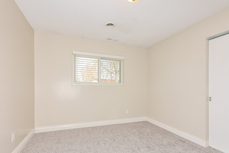 1,640/Mo, 1170 Bluebird Dr Florissant, MO 63031 Bedroom View 3