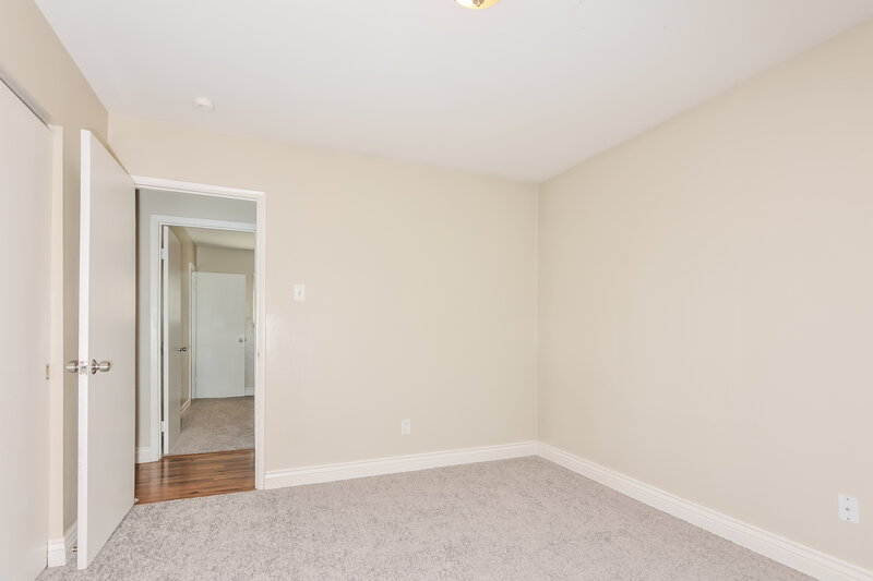 1,640/Mo, 1170 Bluebird Dr Florissant, MO 63031 Bedroom View 5