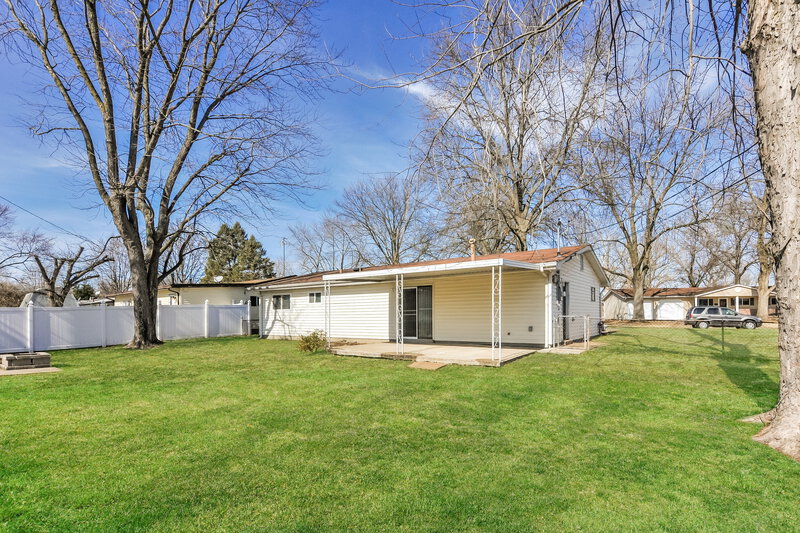 1,640/Mo, 1170 Bluebird Dr Florissant, MO 63031 Rear View 2