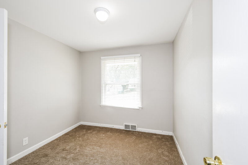 1,315/Mo, 1413 Corinth Dr St. Louis, MO 63137 Misc View 12