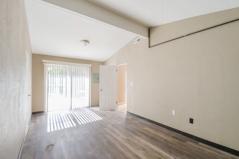 1,315/Mo, 1413 Corinth Dr St. Louis, MO 63137 Misc View 15