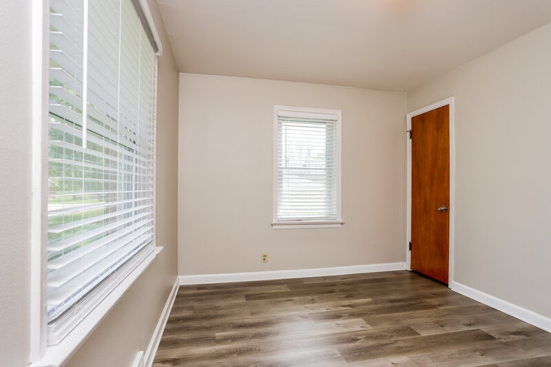 1,455/Mo, 9609 Griffin Dr St. Louis, MO 63137 Bedroom View 3