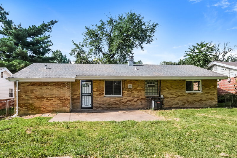 1,750/Mo, 933 Lebon Dr St. Louis, MO 63137 Misc View 13