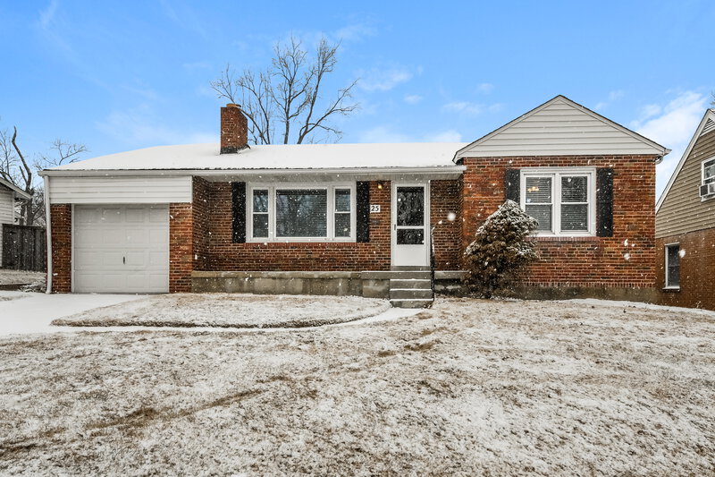 1,845/Mo, 25 Claire Dr Florissant, MO 63031 External View