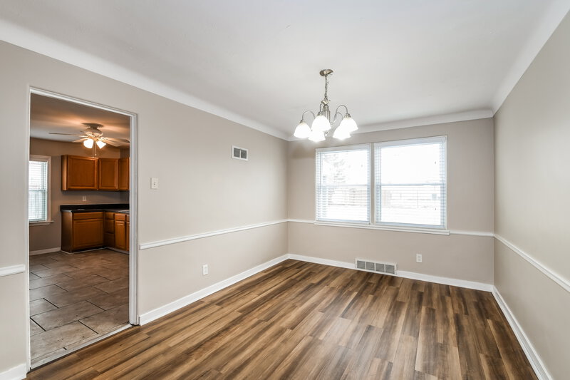 1,845/Mo, 25 Claire Dr Florissant, MO 63031 Dining Room View