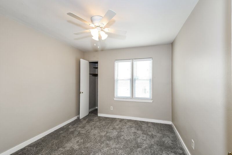 1,845/Mo, 25 Claire Dr Florissant, MO 63031 Bedroom View 2