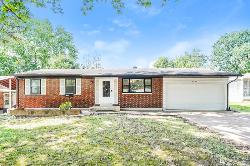 1,445/Mo, 7377 Tannoia Dr Hazelwood, MO 63042 Front View
