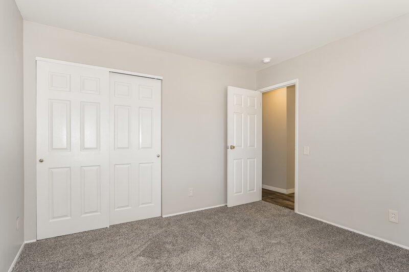 1,610/Mo, 1010 Dewayne Dr Florissant, MO 63031 Main Bedroom View