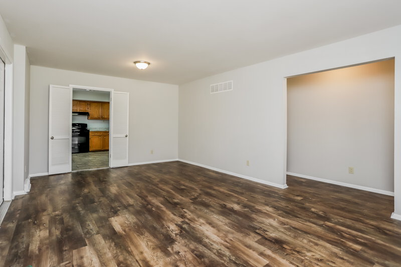 2,220/Mo, 3890 Cordin Dr Florissant, MO 63034 Dining Room View 2