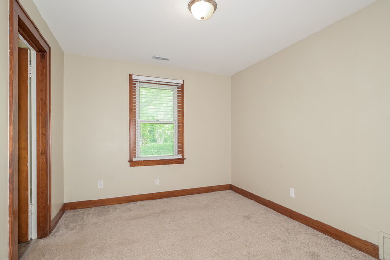 1,610/Mo, 1836 Morven Ave Overland, MO 63114 Bedroom View